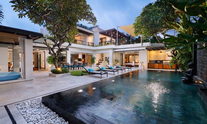Jimbaran Bay Hotel | 516 m² Hotel ∙ 3 bedrooms ∙ 6 guests