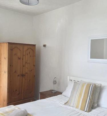 St. Thomas House | 52 - room 1 - city views
