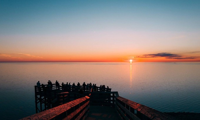 Traverse City Condo | 539 Bay St. Lake View Condo Unit 301W
