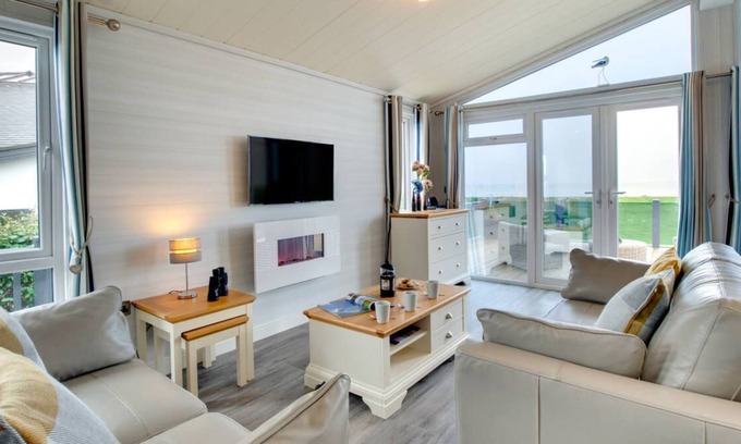 Rhyd-y-clafdy Ski Chalet | 54 Gimblet Rock in the beautiful Pwllheli