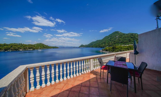 Sobra Apartment | 54 m² Apartment ∙ 1 bedroom ∙ 2 guests