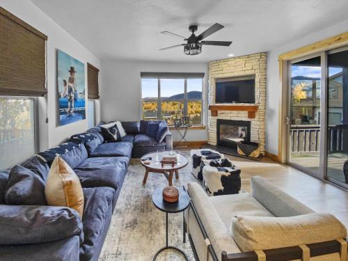Bear Hollow Village House | 5410 Cross Country Mountain Ski Getaway with Hot Tub & Pool! home