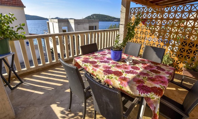 Rogoznica Apartment | 55 m² Apartment ∙ 2 bedrooms ∙ 5 guests