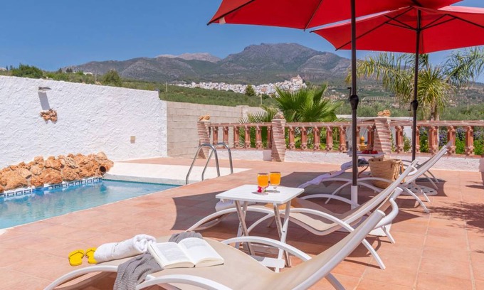 Alozaina House | 55 m² House ∙ 3 bedrooms ∙ 6 guests