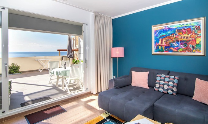 Ploce Apartment | 55 Stairs Apartment - apartment with 60m terrace facing the sea and the Old Town