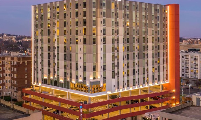 West End Hotel | 56 m² Hotel ∙ 127 guests