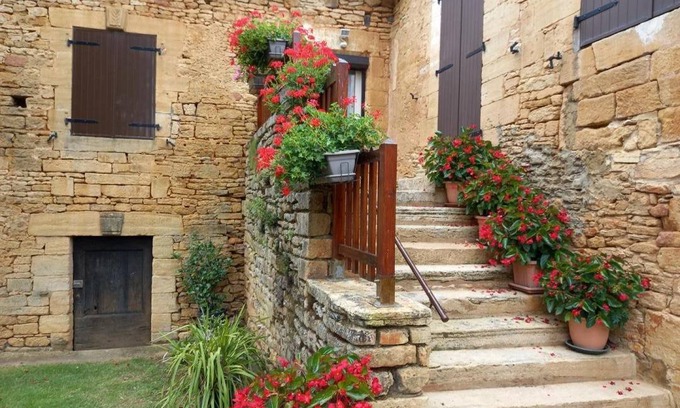 Saint-Crepin-et-Carlucet House | 57 m² Gîte ∙ 2 bedrooms ∙ 5 guests
