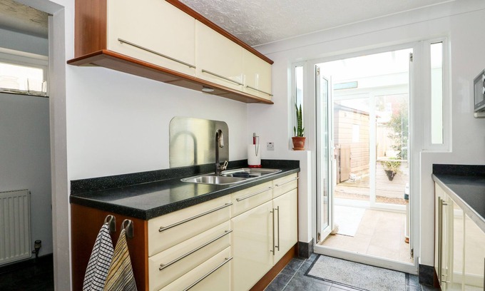 Hunstanton Cottage | 57 Southend Road