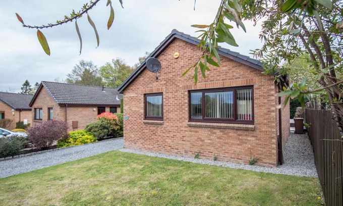 Balloch House | 58 Moray Park