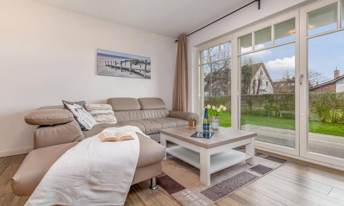 Zingst Apartment | 59 m² Apartment ∙ 2 bedrooms ∙ 4 guests