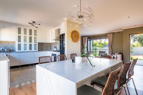Edgemead House | 59onLetchworth