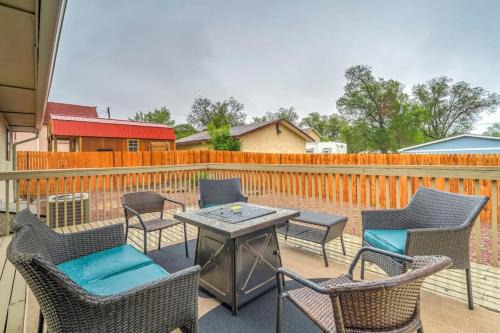 Colorado Springs House | 5BD Two Homes Firepit Great Family Vacation Area