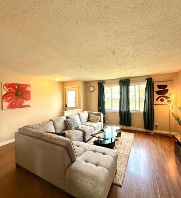 Northeast Edmonton Apartment | 5Bed Family house Londonderry mall
