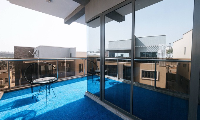 Orozo Apartment | 5blu Residence