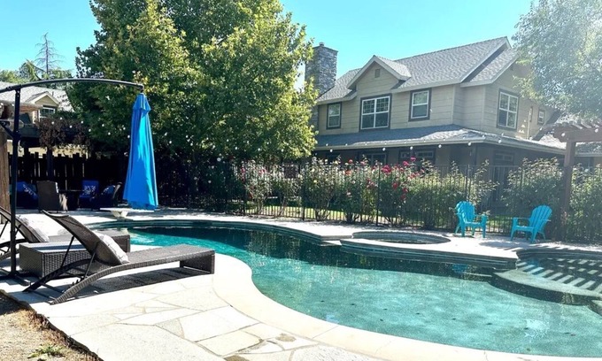 Atascadero Other | 5br/3.5ba Estate Sleeps 10 w Pool, Jacuzzi, Playground, Game Room, fire pit