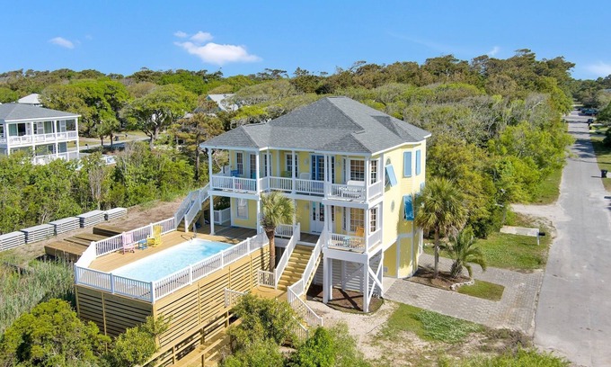 Long Beach House | 5BR/3.5BA Home - Oceanfront, NEW POOL, PRIVATE BOARDWALK TO BEACH,Sleeps14