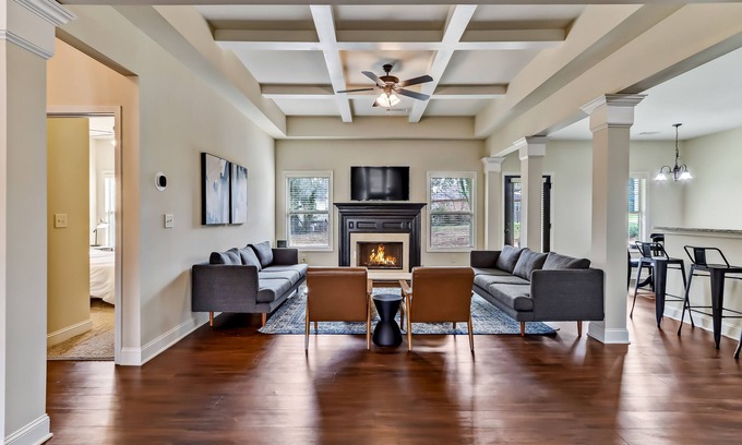 Lawrenceville House | 5br/3ba, sleeps 12! Newly renovated w/media room!