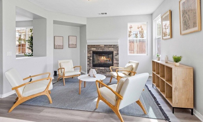 Victorville House | 5BR/4BA Spacious Family Home in Victorville