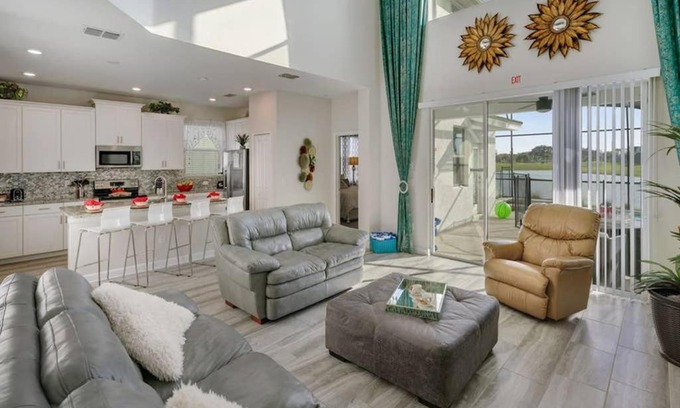 Kissimmee Ski Chalet | 5BR Amazing Cozy House with Private Pool and Jacuzzi
