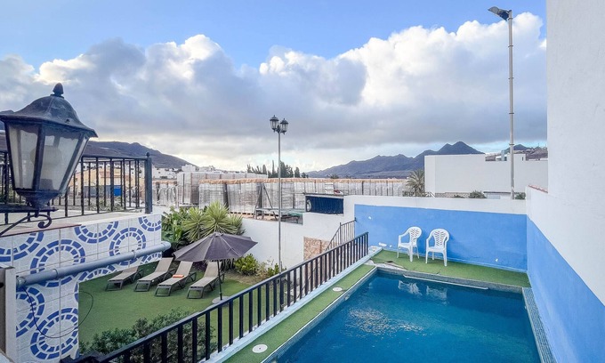 La Aldea de San Nicolas Ski Chalet | 5BR Los Llanos Chalet - Pool & Garden