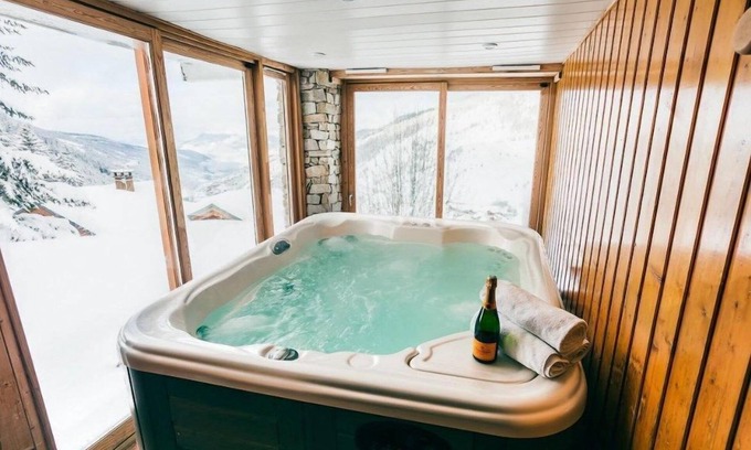 Meribel-Mottaret Ski Chalet | 5min des Pistes | Chalet privé + Jacuzzi et Sauna