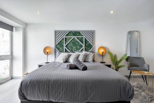 East Acton Apartment | 5WJB - Spacious 1 Bed Flat in London