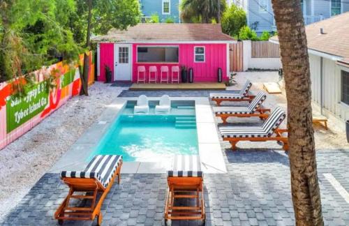Savannah Beach Apartment | 6 Bed 4 Ba Resort Style Home w Heated Pool