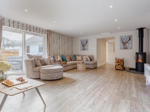 Relubbus House | 6 Bed in Marazion 77228