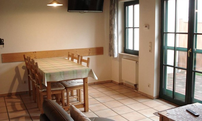 Flesten House | 6-bed vacation home Eifelzeit 24, 2x shower/WC - Eifelferienhaus Miro - Flesten