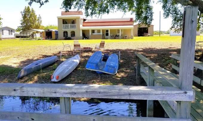 Summerton House | 6 Bedrm, 4 full bath + 2 half bath Lake Marion Waterfront Home with 2025 updates