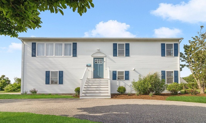 Eastward Look House | 6 Bedroom, A/C, Walk to Beach, Recently Updated