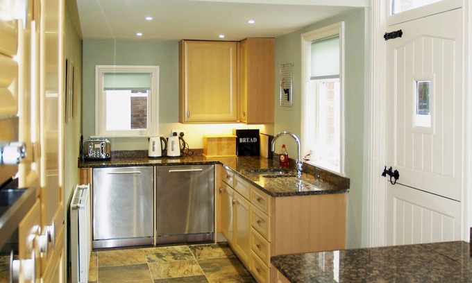 Sedgefield Cottage | 6 bedroom accommodation in Sedgefield, near Durham