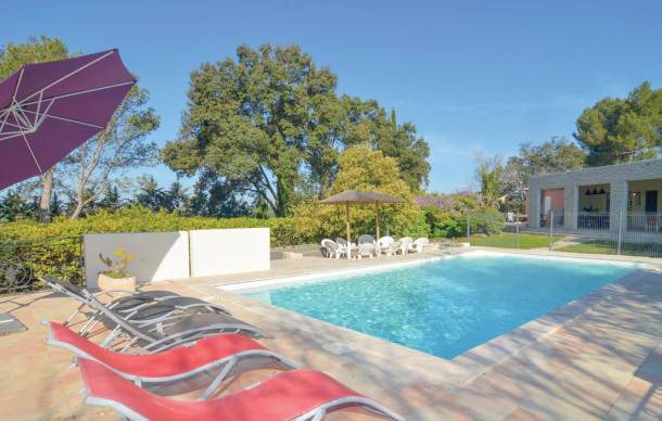 Aubais House | 6 bedroom accommodation in Aubais