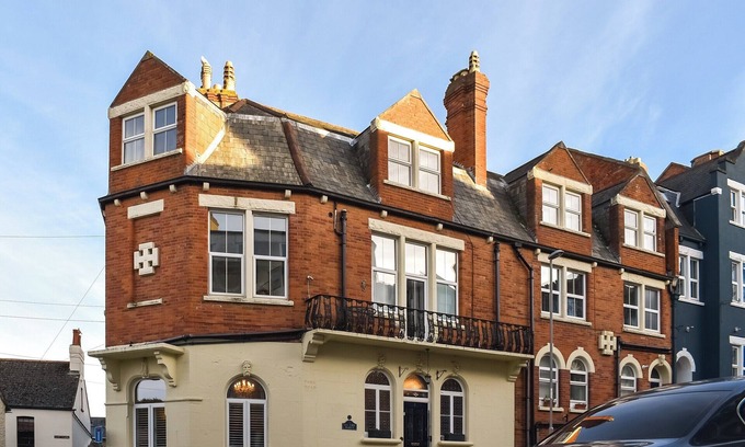 Swanage Cottage | 6 bedroom accommodation in Swanage