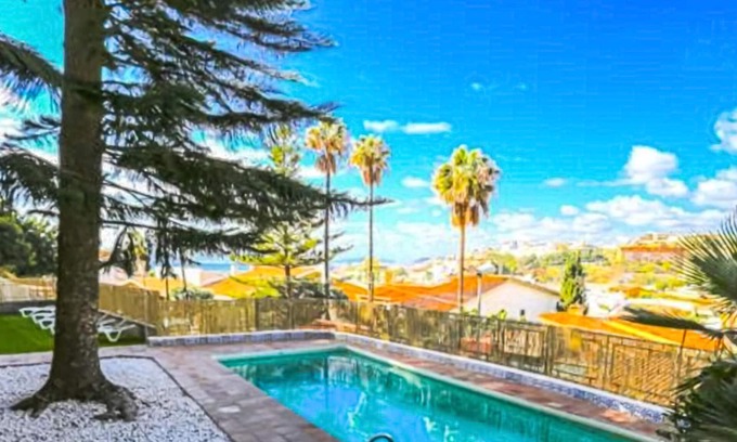 El Candado House | 6 bedroom accommodation in Malaga