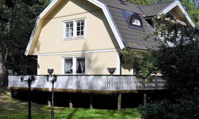Djurhamn House | 6 bedroom apartment in Djurhamn