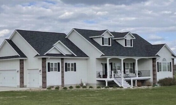 Piedmont House | 6 Bedroom Home on 3+ acres