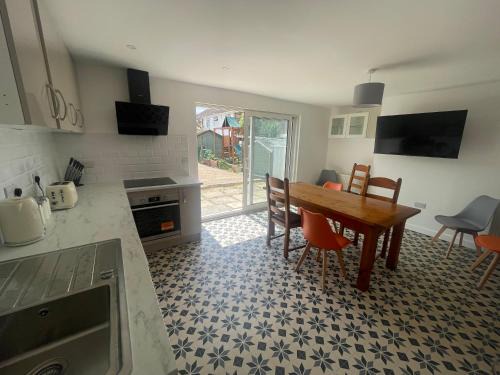 Cuddesdon House | 6 Bedroom House in Oxford