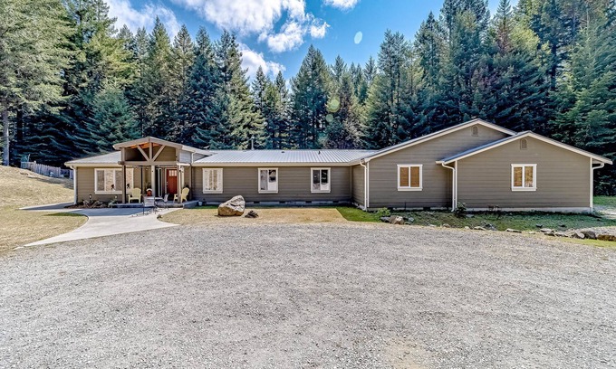 McKinleyville House | 6-Bedroom Retreat in the Redwoods with Private Fishing Pond, Game Room, & WiFi
