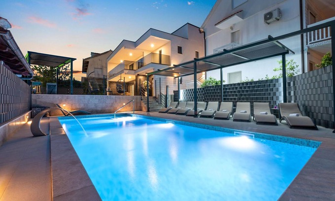 Podglavica House | 6 bedroom stunning home in Podglavica