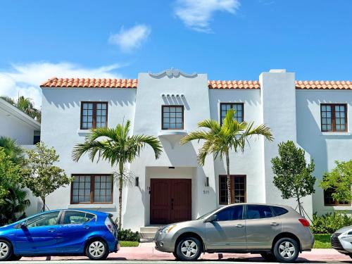 South Beach Villa | 6 Bedroom Villa with Pool & Parking in Heart of South Beach Miami