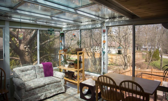 Bloomington House | 6 Bedrooms House w Hot Tub Deck Pool Table