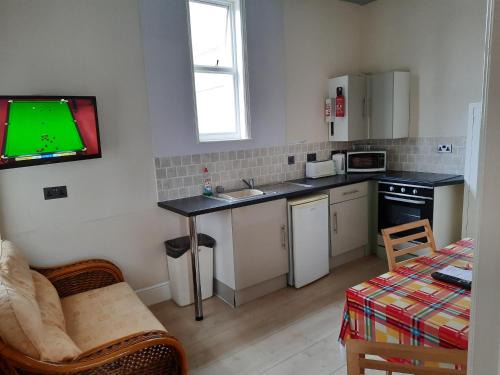 Great Yarmouth Apartment | 6 berth first floor flat Glen Villa 5