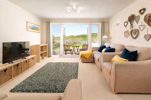 Mortehoe House | 6 Bluestone Point
