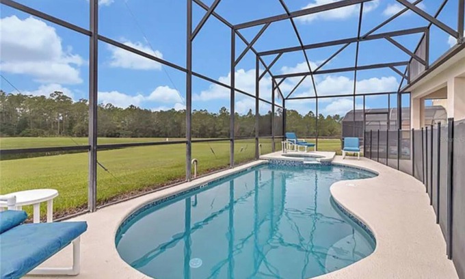 West Kissimmee Cottage | 6 Br/4,5 Bath + Pool/Spa + Game Room/Less than 4 miles from Disney