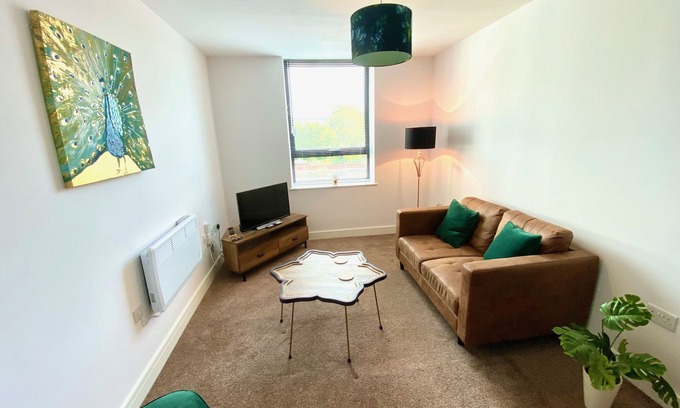 Stafford Apartment | 6 Friars House, Town Centre, Stafford