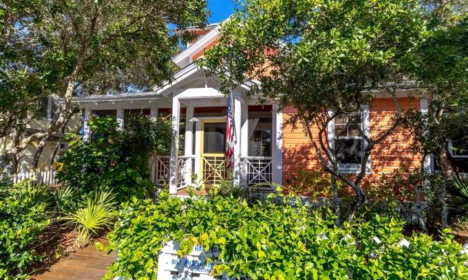 Seaside Cottage | 6 Houses to Beach in Seaside, FL, Amazing Outdoor Spaces! + 2 Adult Bikes!