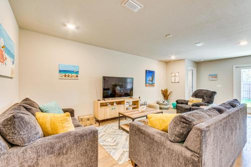Foley House | 6 Mi to Gulf Shores Beach Family Getaway!