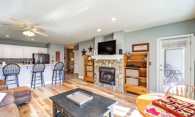 Seven Devils Condo | 6 Mi to Skiing: Mtn-View Condo in Seven Devils