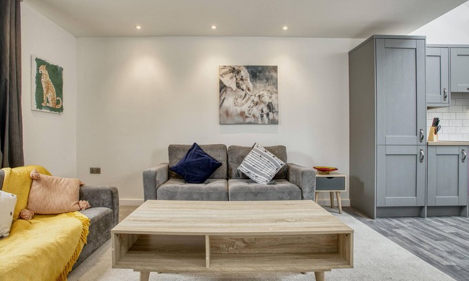 Lincoln House | 6 Motherby Hill